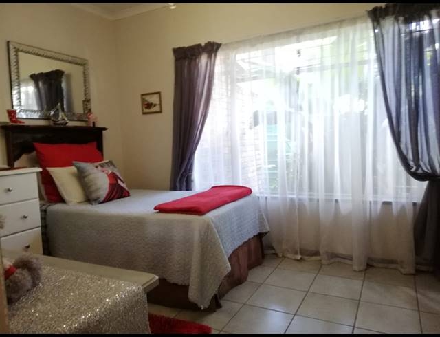 5 BEDROOM HOUSE FOR SALE IN FALCON RIDGE